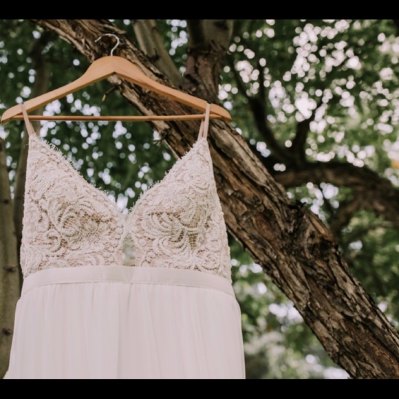 CUSTOM TRUVELLE SARA WEDDING DRESS - Picture 2 of 7
